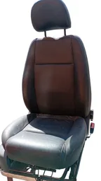 Banco Dianteiro Direito Crossfox Spacefox 2004/.. couro