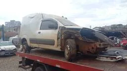 SUCATA Fiat Fiorino 2017 1.4 Flex 4p PARA RETIRADA DE PEÇAS