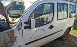 SUCATAFiat Doblo 2009 1.8 Elx Flex 5p  PARA RETIRADA DE PEÇAS